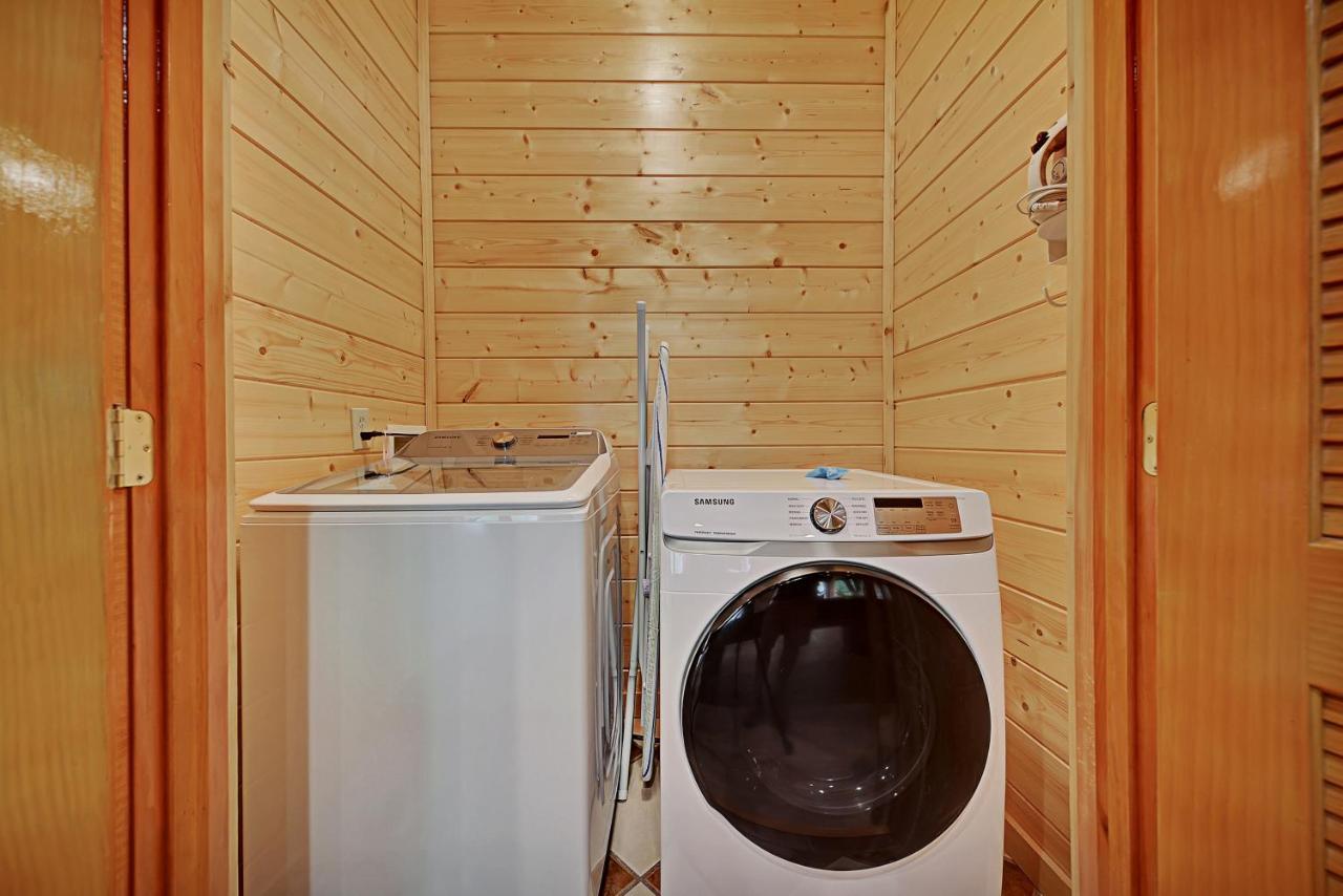 Gorgeous Large Mountain View Cabin W Hot Tub, Free Wifi, Games Villa Sevierville Kültér fotó
