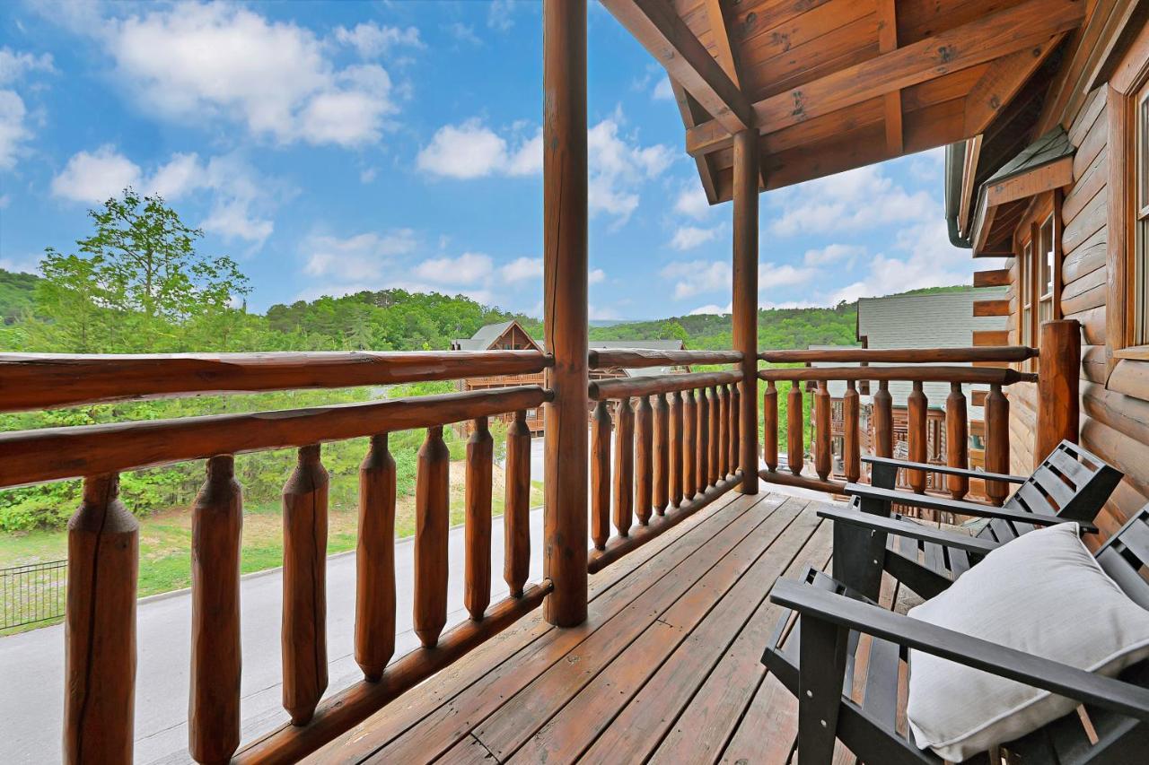 Gorgeous Large Mountain View Cabin W Hot Tub, Free Wifi, Games Villa Sevierville Kültér fotó